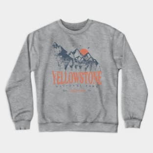 Yellowstone US National Park Wolf Mountains Adventure Vintage Crewneck Sweatshirt